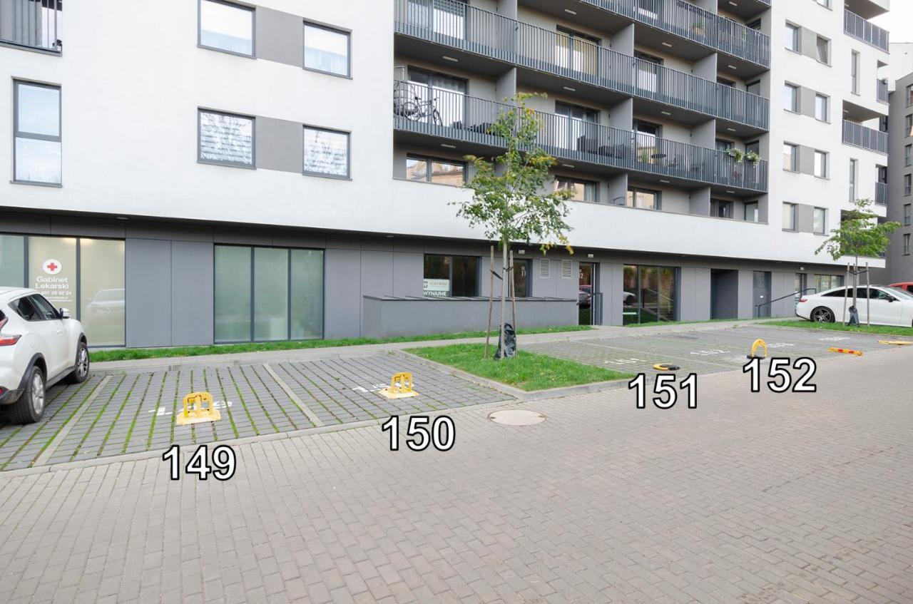 Sky Home- Blue Apartament -Manufaktura, Bezplatny Parking, Klima, Dostep Na Kod Lodz  Exterior photo